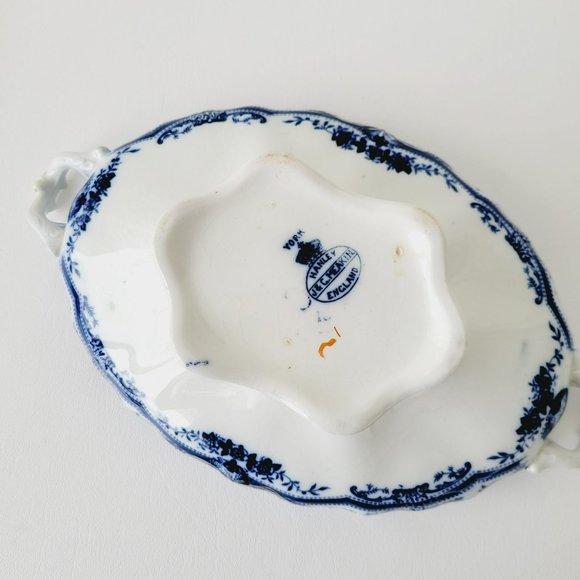 J&G Meakin Flow Blue Covered Vegetable Dish, Embossed w/Gold Accents, England - Picture 7 of 16